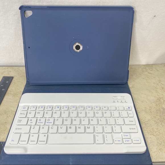 Toplife Other - Toplife Smart Bluetooth White Apple Keyboard W/ Ipad Protective Blue Case Cover